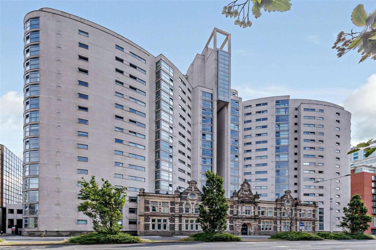 Fantastic And Modern City Centre Flat With Free Parking! Cardiff Zewnętrze zdjęcie